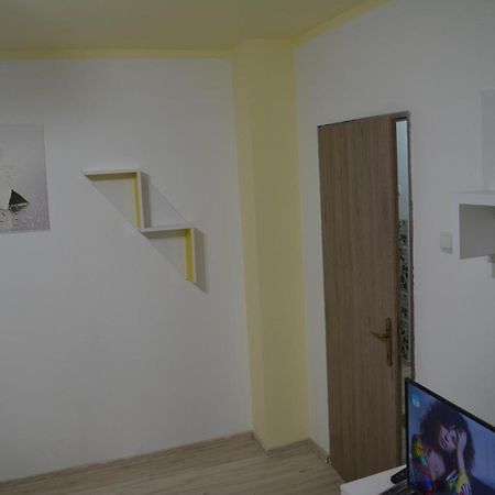 Green Rooms Hunedoara Exterior photo